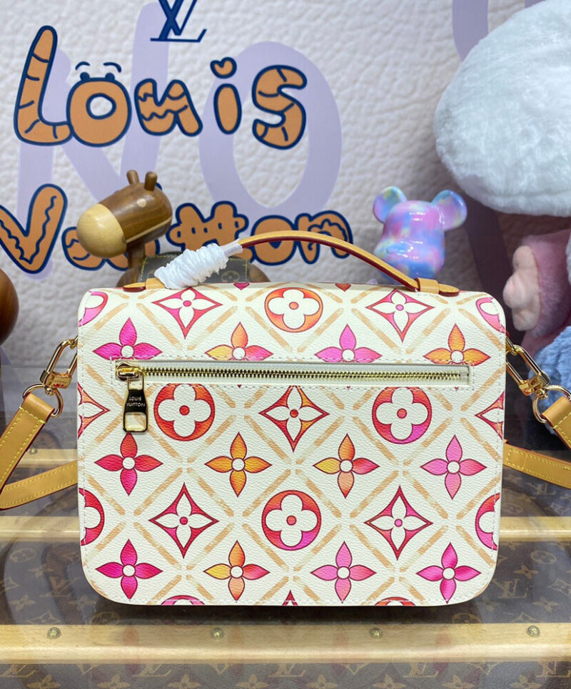Louis Vuitton Pochette Metis M11461 Peachblow